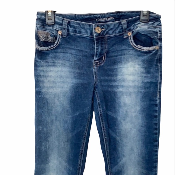 Maurices Medium Sandblasted Wash Denim Jeans - Picture 6 of 9